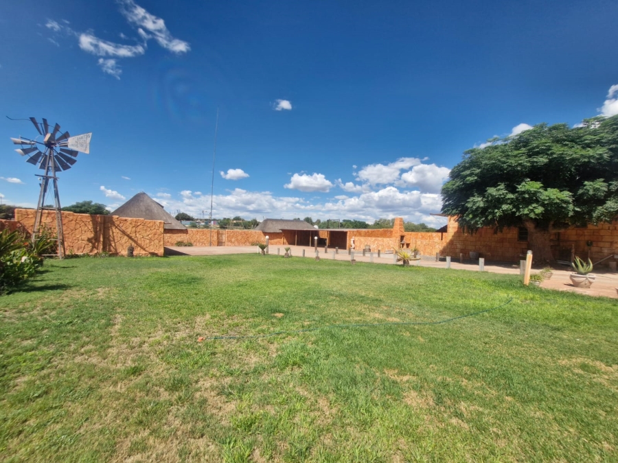 10 Bedroom Property for Sale in Kathu Northern Cape